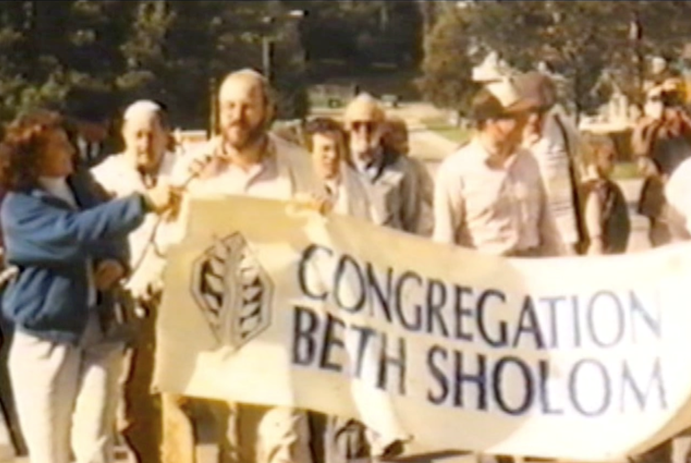 Torah walk.png